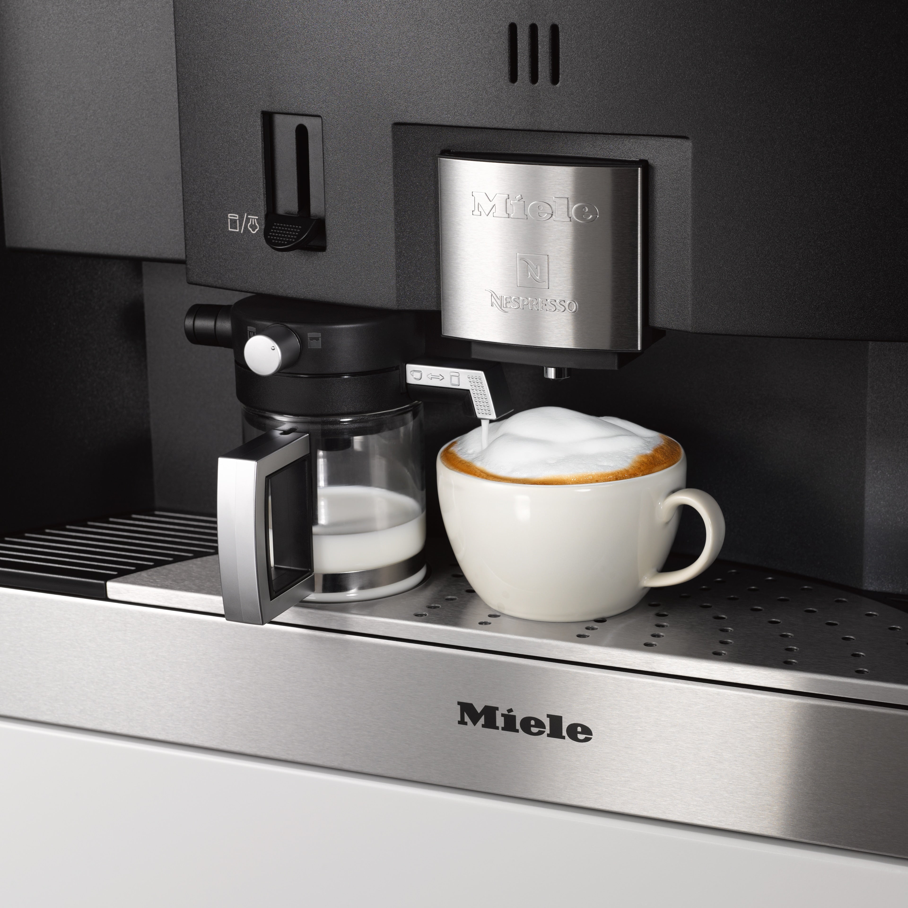 MIELE CVC Cappuccinatore