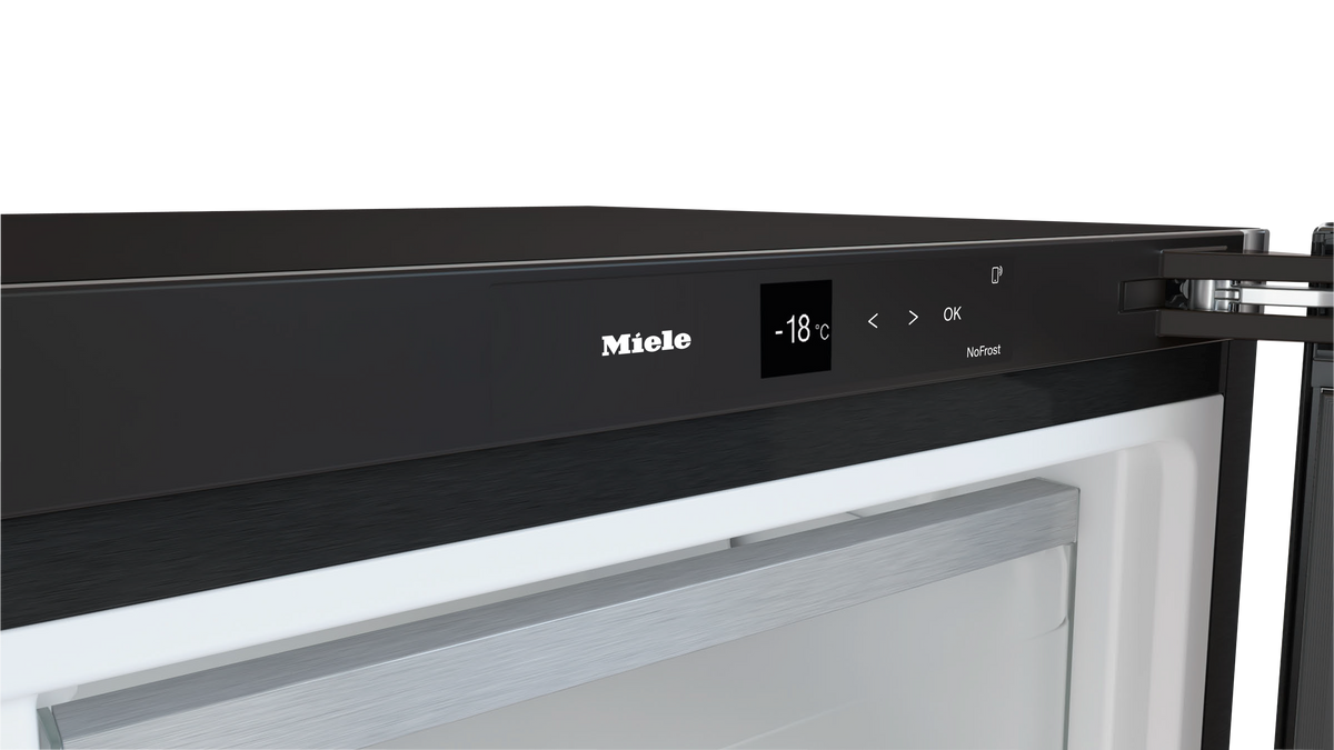 MIELE Gefrierschrank FNS 4782
D bst