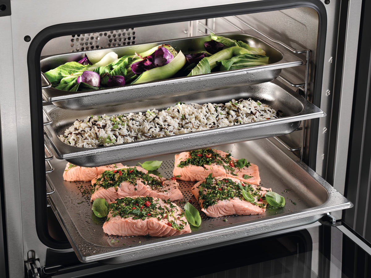 Forno a vapore MIELE
DGC 7865-60 XXL HC Pro SW