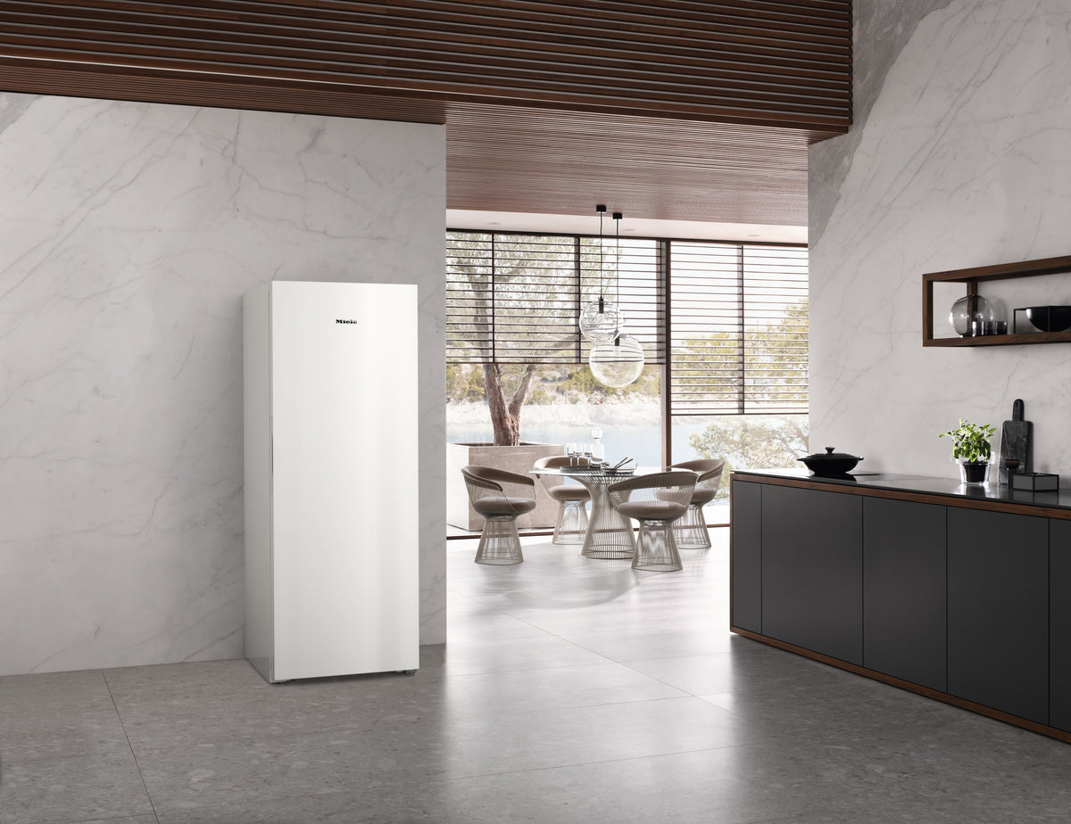 MIELE Gefrierschrank FNS 4382
D el