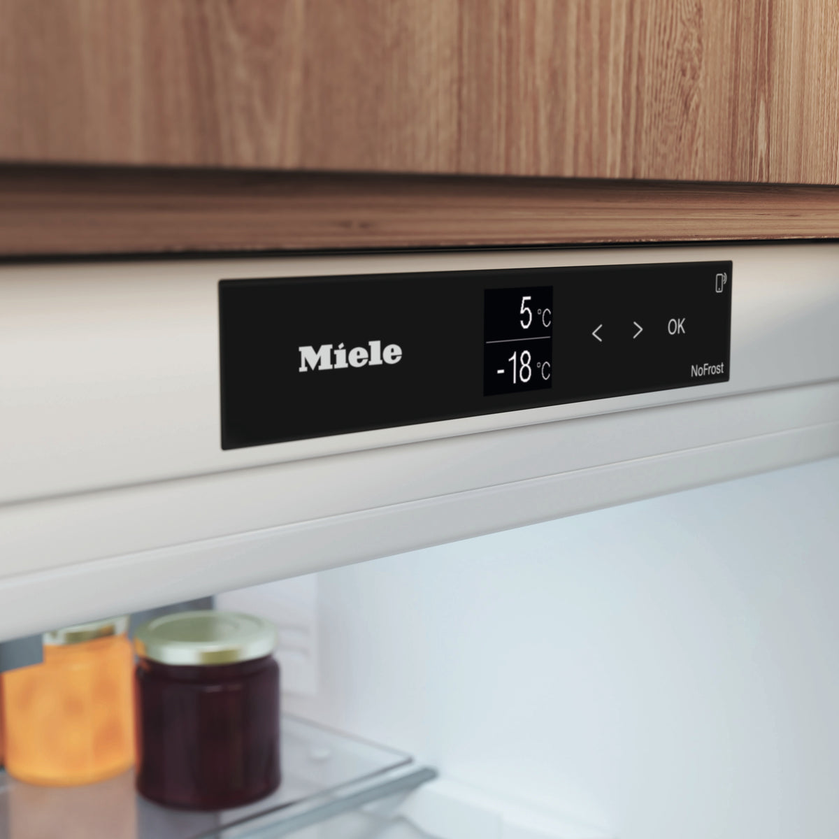 MIELE Fridge Freezer
KFN 7844 C RE