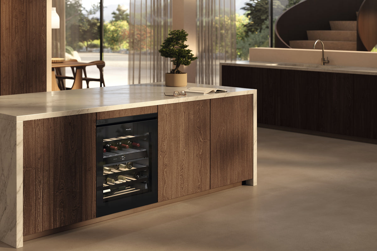 MIELE Weinschrank KWTUS 7074
F SW RE
