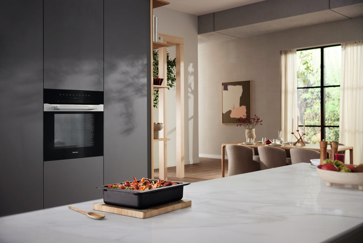 MIELE Steam Oven
DGC 7250-60 XXL SW