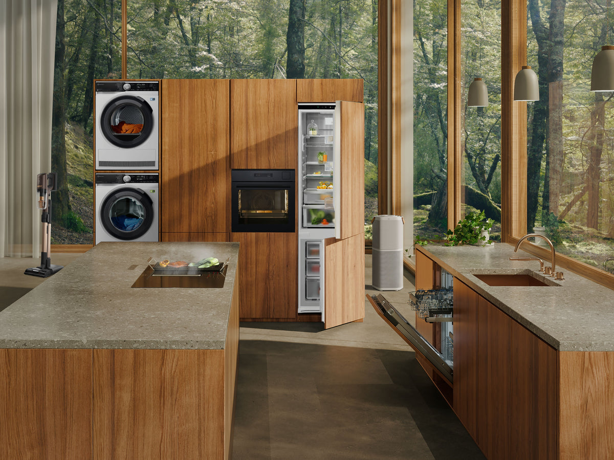 Electrolux Fridge Freezer IK2671BNR