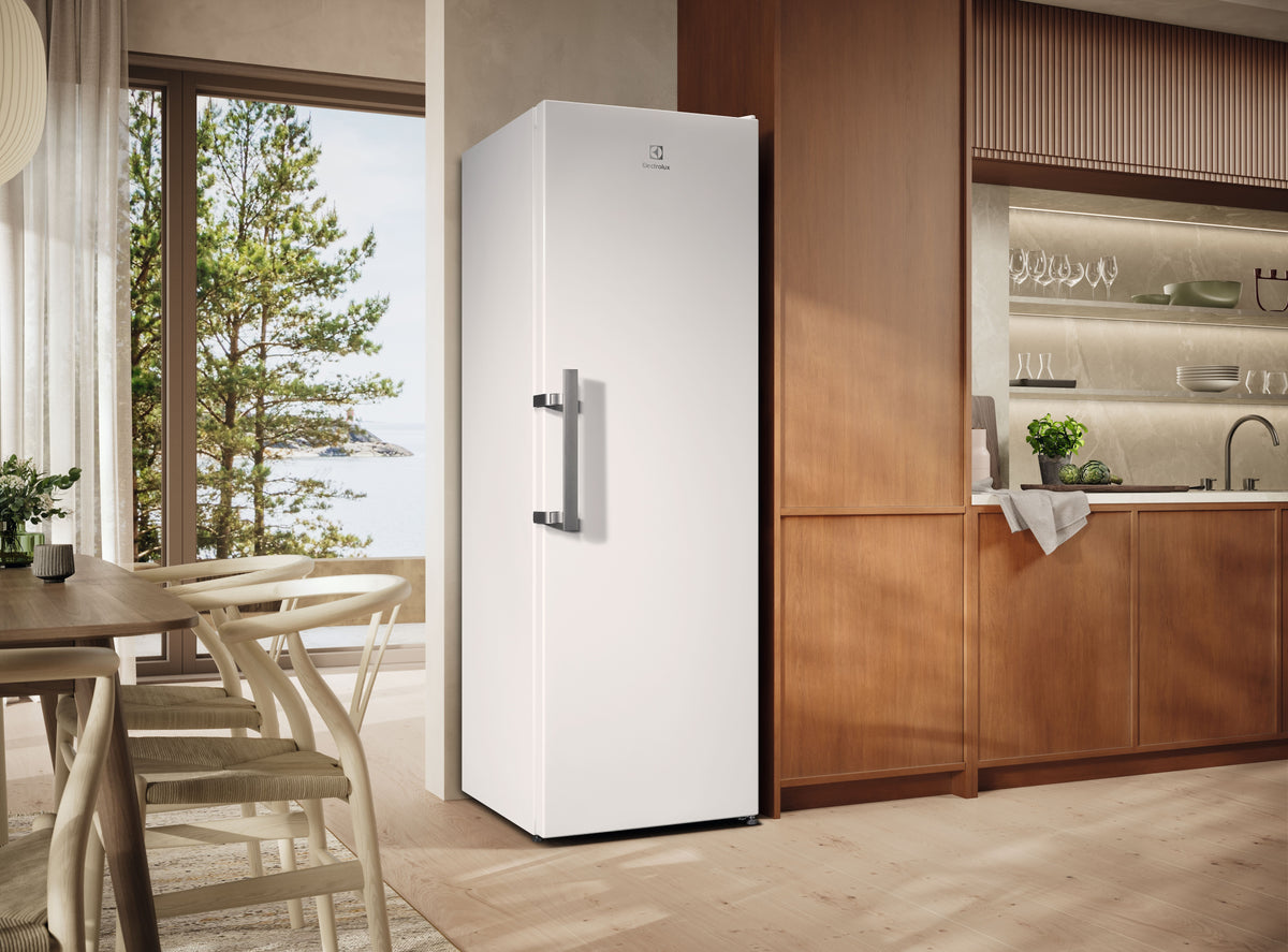 Electrolux Refrigerator SC390