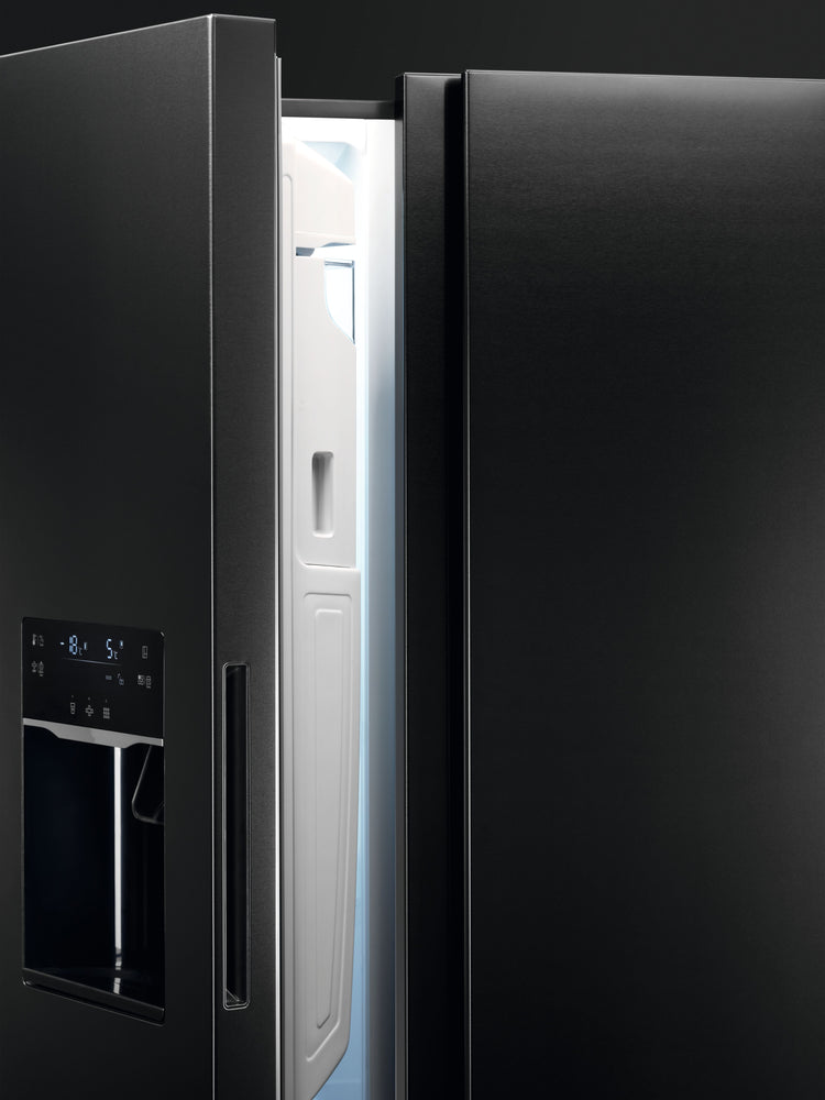 Electrolux Réfrigérateur-congélateur combiné (Side by Side) EAL575NWMS