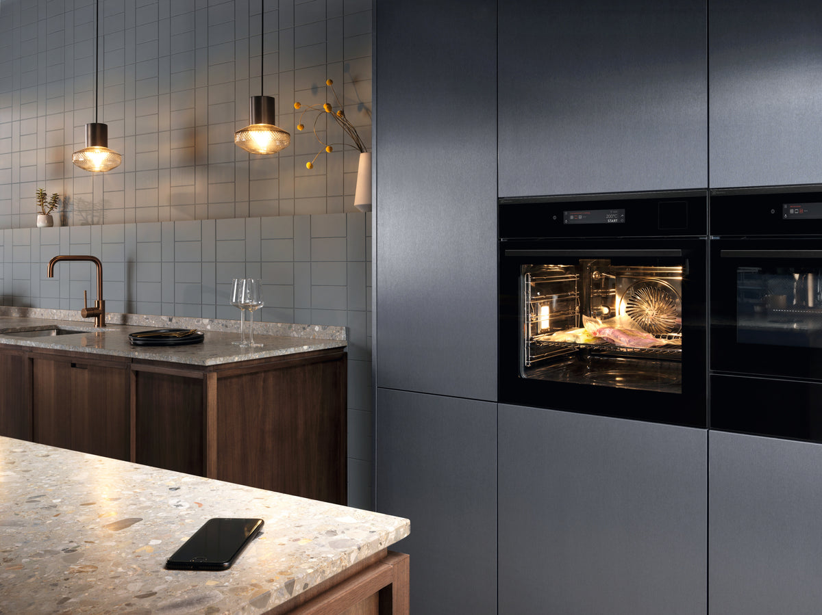 Forno a microonde compatto Electrolux EB4PL90KSP