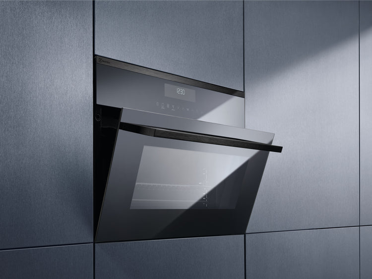 Forno a microonde compatto Electrolux EB3GL3SP