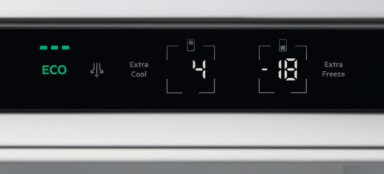 Electrolux Fridge Freezer IK2671BNR