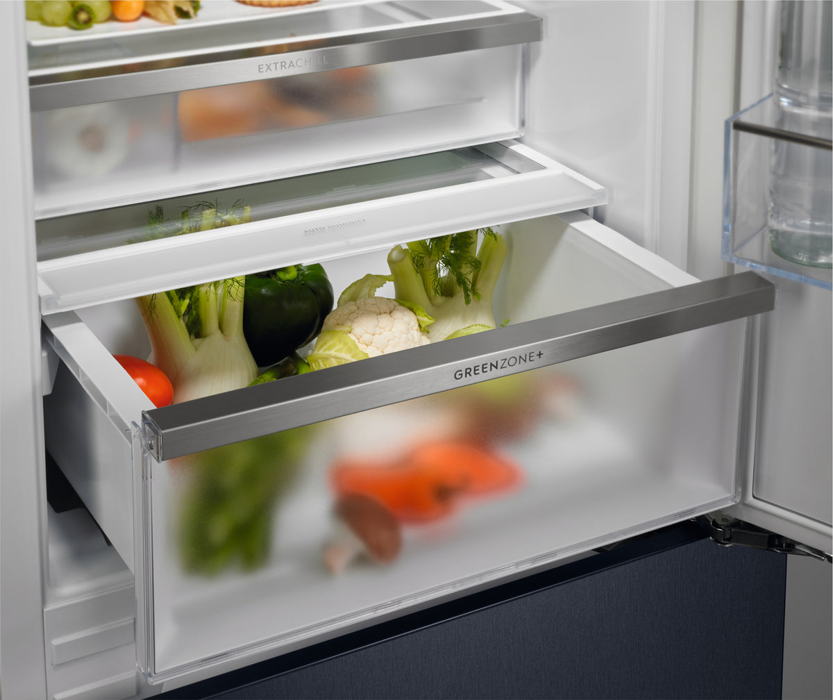 Electrolux Combiné réfrigérateur-congélateur IK2480BNR
