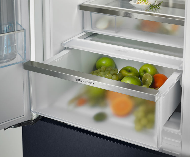Electrolux Fridge Freezer Combination IK2480BNL