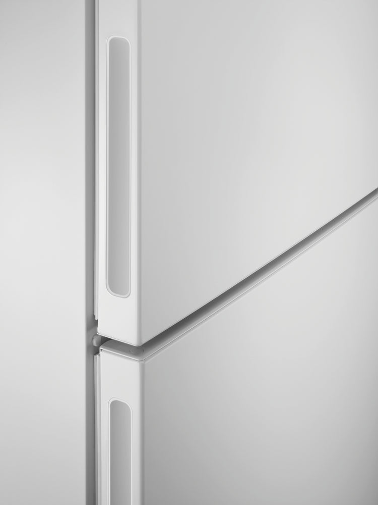 Electrolux Kühl-/Gefrierkombination ST246F