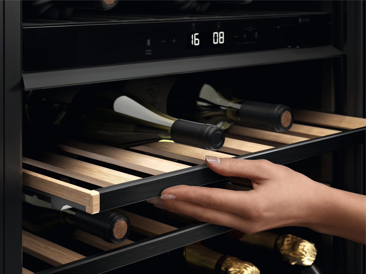Electrolux Wine Cooler WKU60DSP